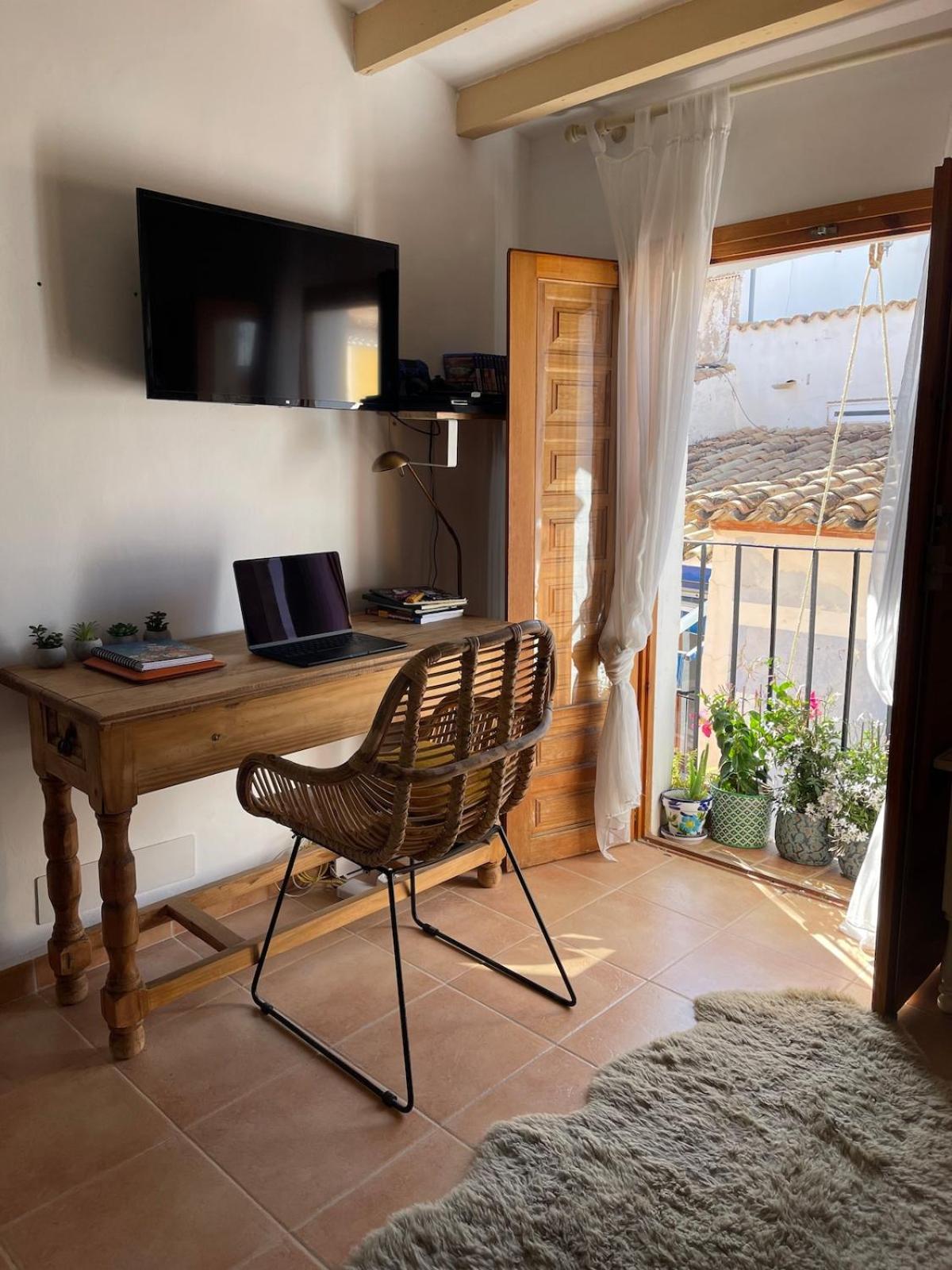 ויאחויוסה Oldtown Family House With Amazing Terrace - 3 Minutes From Beach! מראה חיצוני תמונה