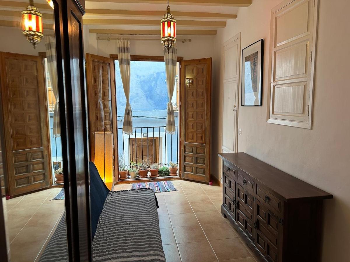 ויאחויוסה Oldtown Family House With Amazing Terrace - 3 Minutes From Beach! מראה חיצוני תמונה