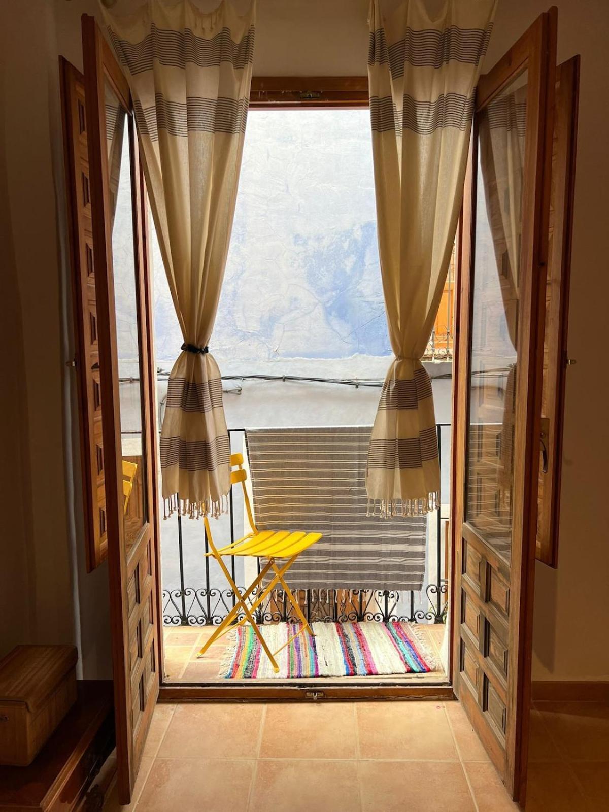 ויאחויוסה Oldtown Family House With Amazing Terrace - 3 Minutes From Beach! מראה חיצוני תמונה
