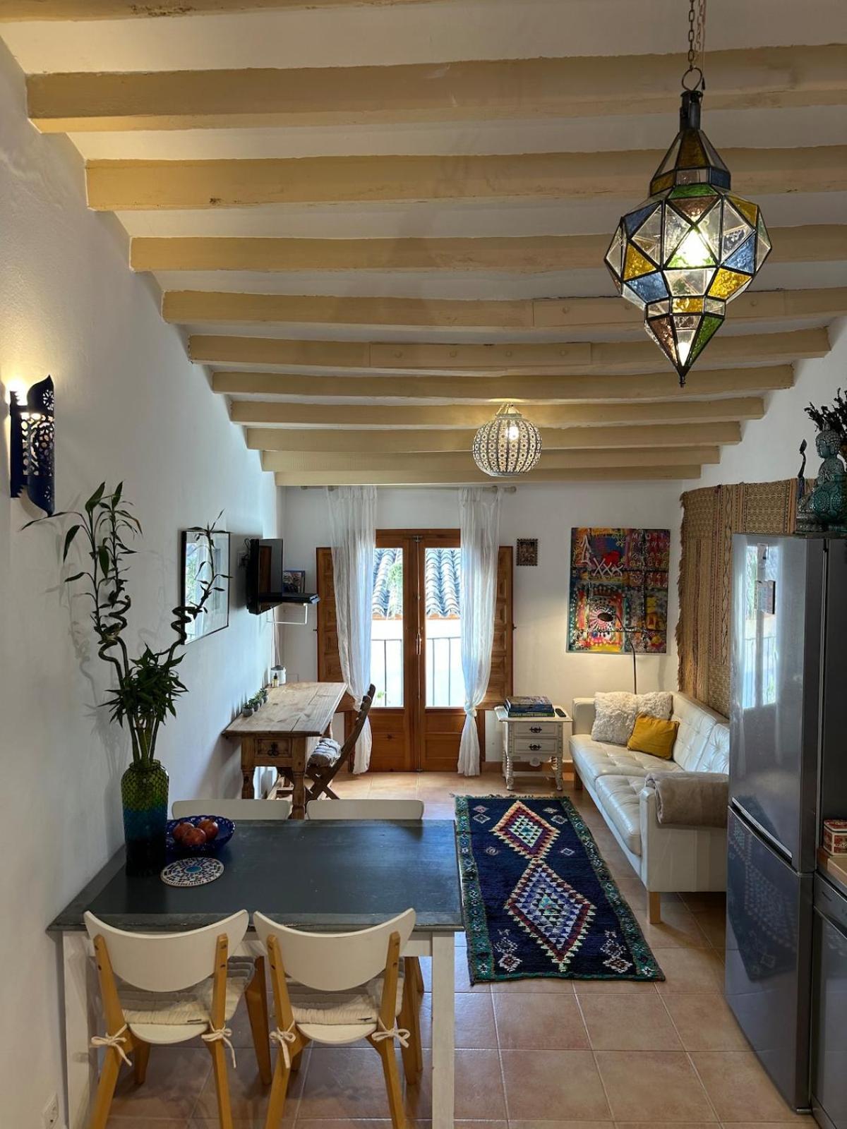 ויאחויוסה Oldtown Family House With Amazing Terrace - 3 Minutes From Beach! מראה חיצוני תמונה